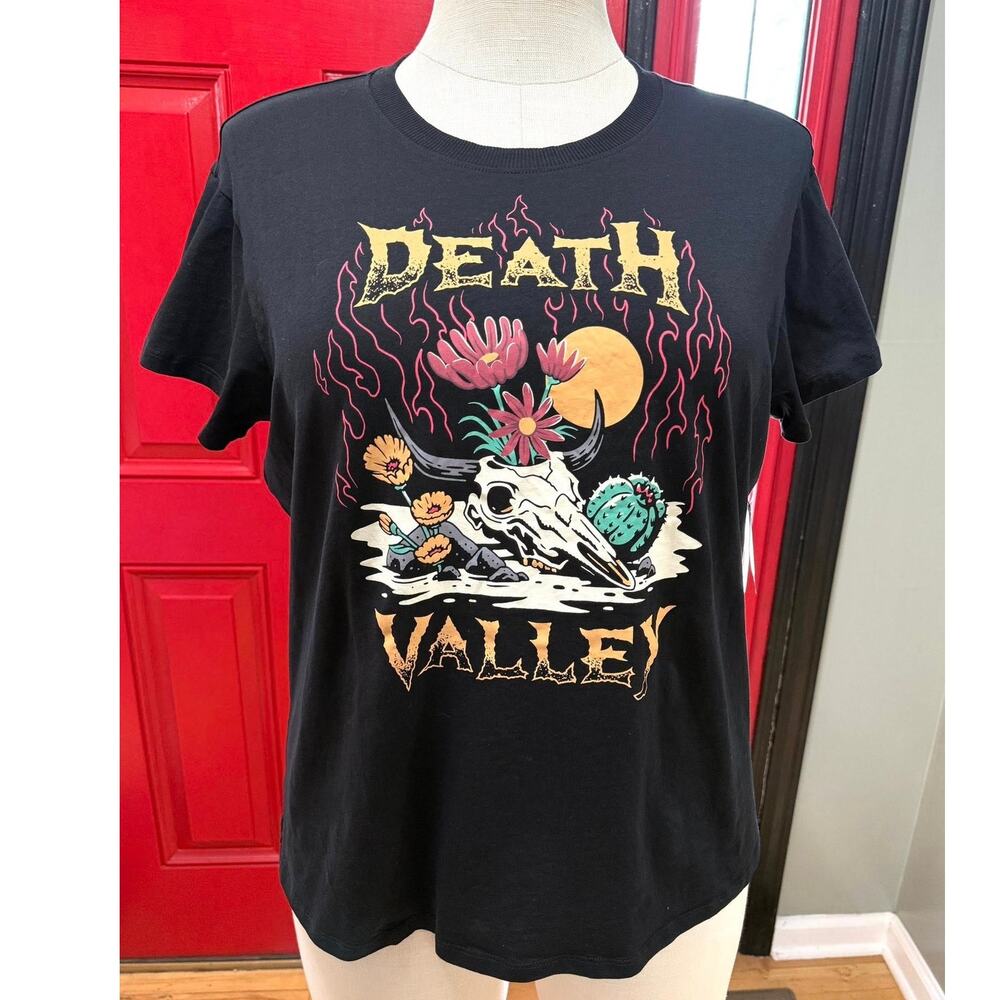 Torrid 00 (10) Death Valley ‎ Flames n Flowers Graphic Crew Neck T Shirt Tee New